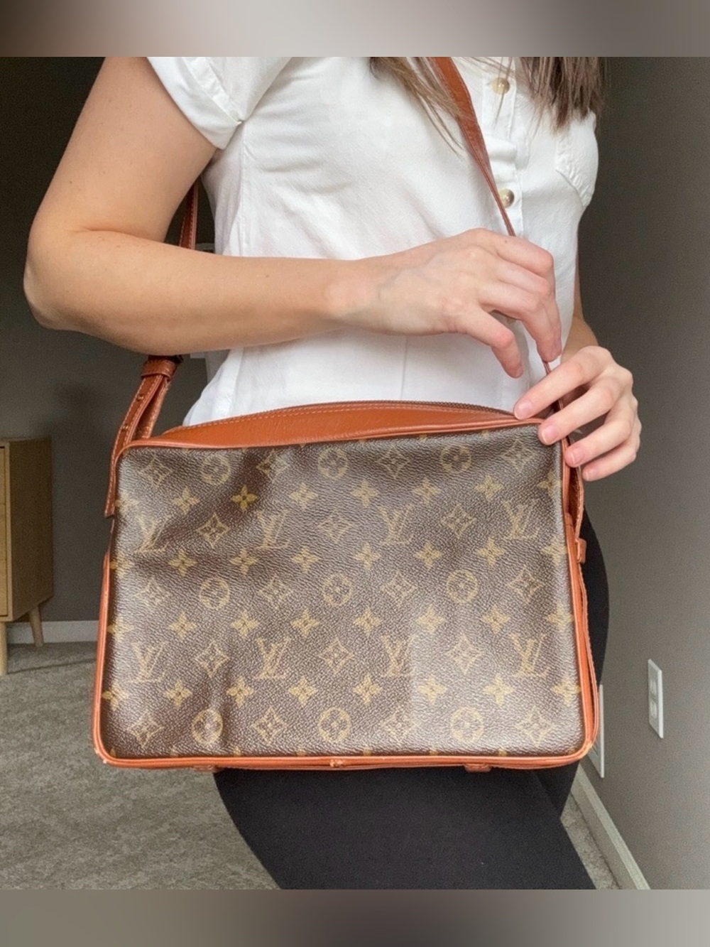 ✅AUTHENTIC✅LOUIS VUITTON LARGE SAC BANDOLIERR CROSSBODY BAG